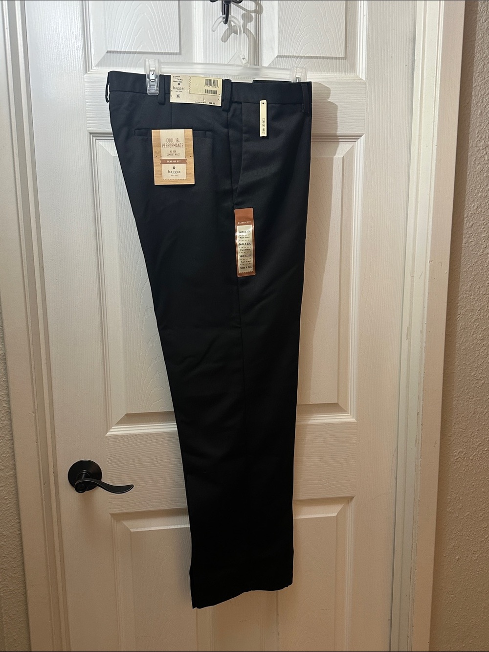 Haggar Cool 18 Performance Classic Fit dress pants 
In Black NWT